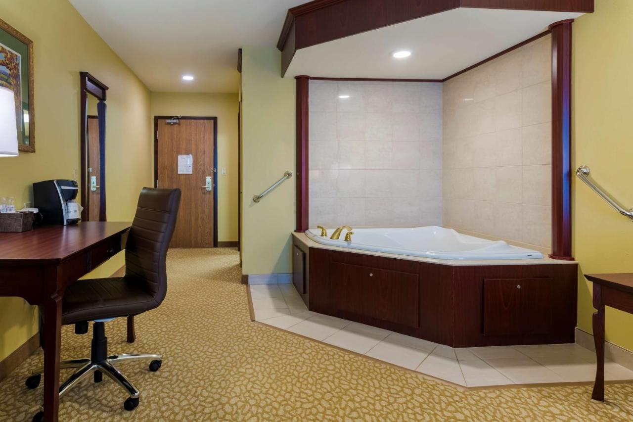 Best Western Plus Grand-Sault Hotel & Suites Exteriér fotografie