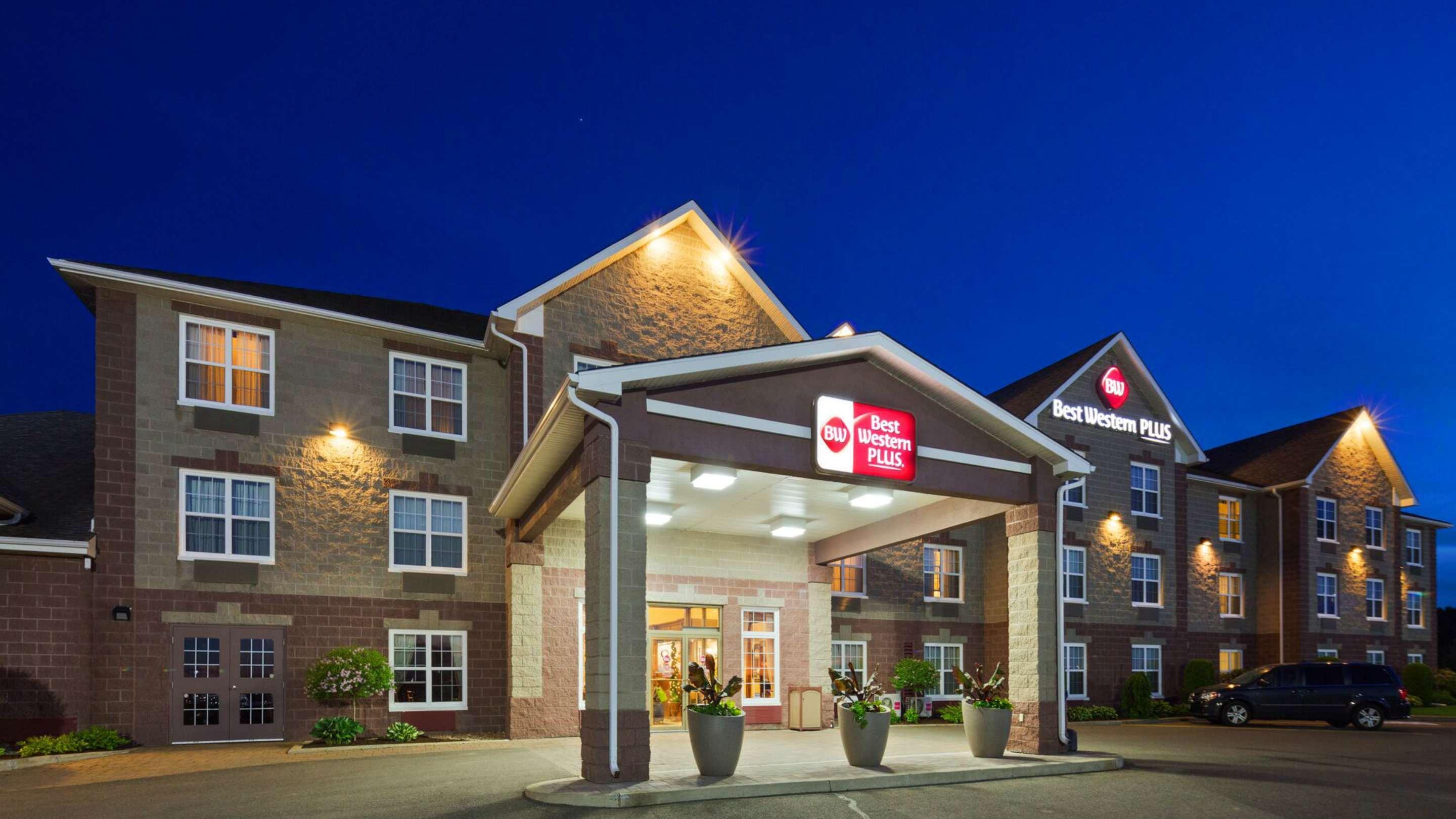 Best Western Plus Grand-Sault Hotel & Suites Exteriér fotografie